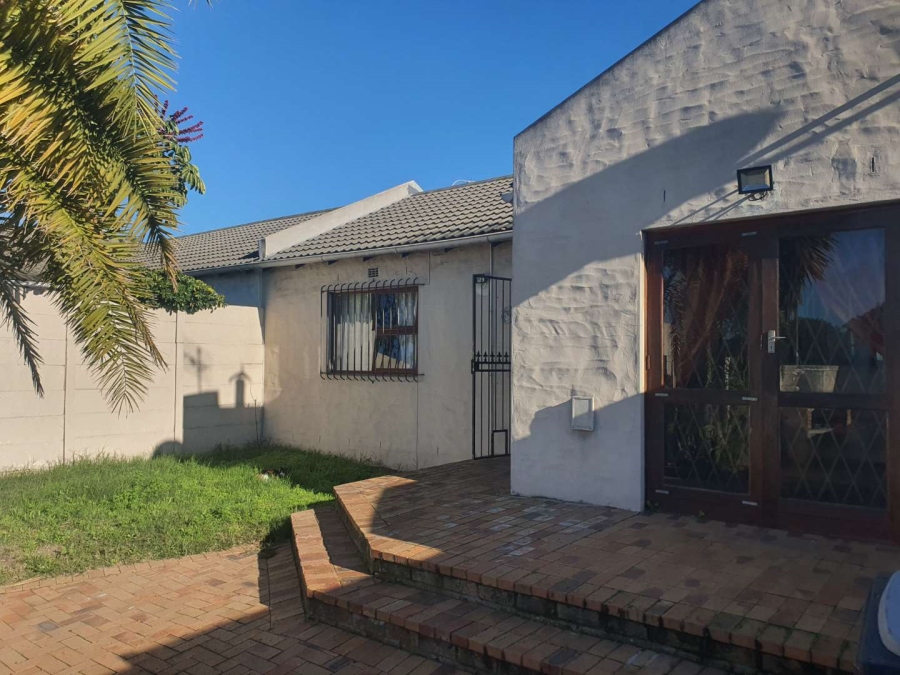 2 Bedroom Property for Sale in Edgemead Western Cape